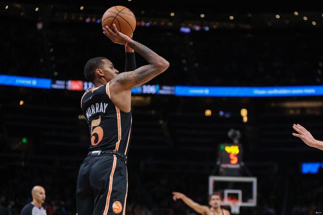 充满活力的 充满活力的