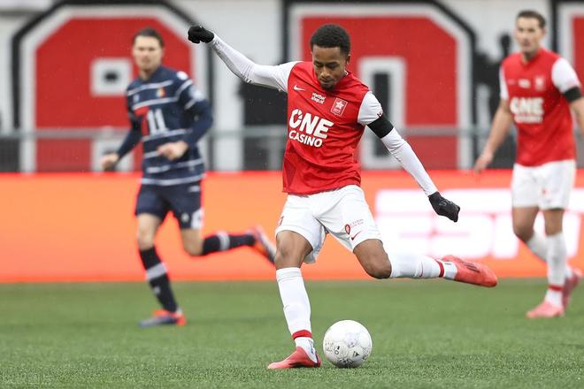 更是体系成 更是体系成